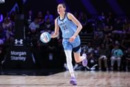Breanna Stewart #30 of the Mist dribbles the ball (Source: Getty)